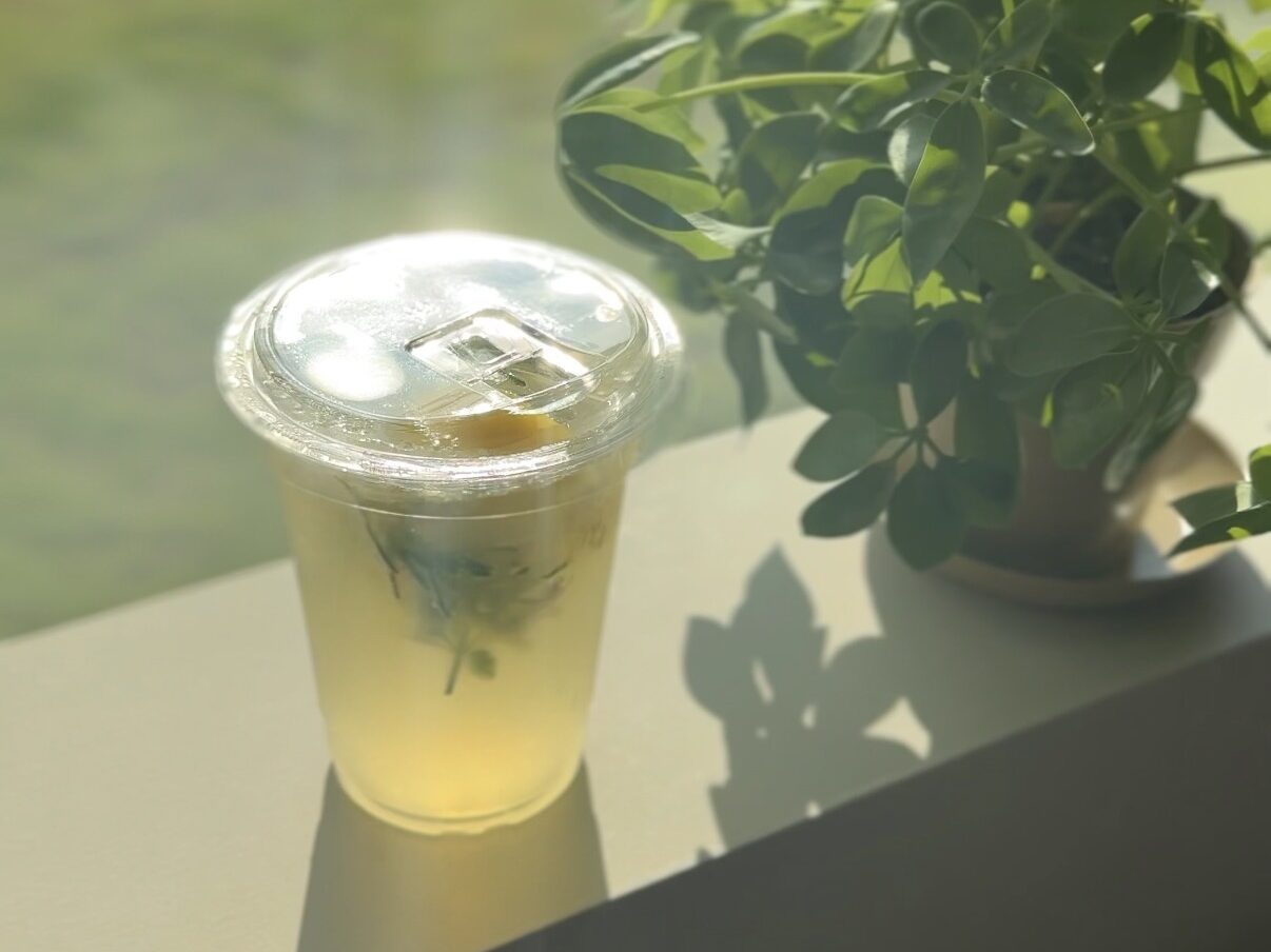 YUTORIBASEのお茶菓子